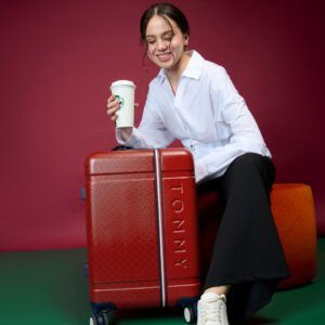 Tommy Hilfiger Textured Hard-Sided Cabin Trolley Suitcase - L